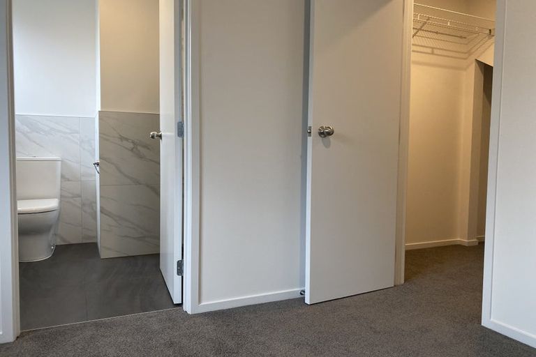 Photo of property in 28a Koromiko Street, New Lynn, Auckland, 0600