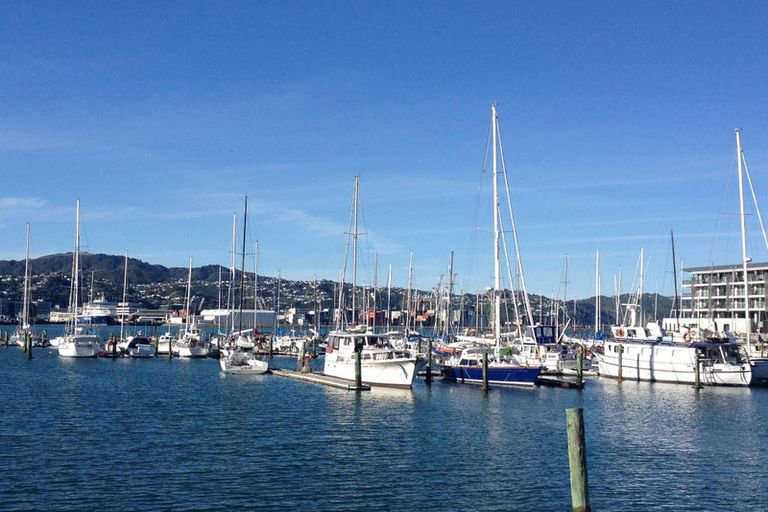 Photo of property in Piermont Apartments, 5e/82 Cable Street, Te Aro, Wellington, 6011