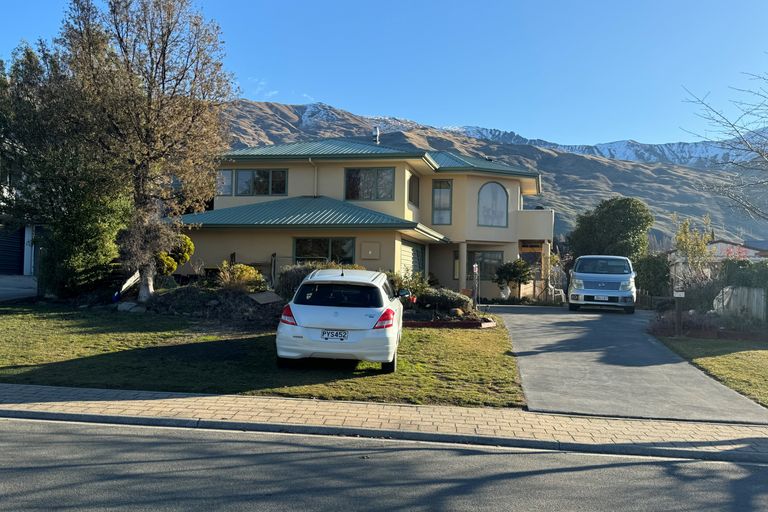 Photo of property in 1 Little Oak Common, Wanaka, 9305