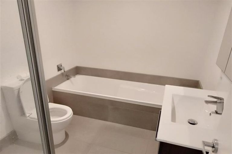 Photo of property in 27 Komanawa Lane, Mount Wellington, Auckland, 1062