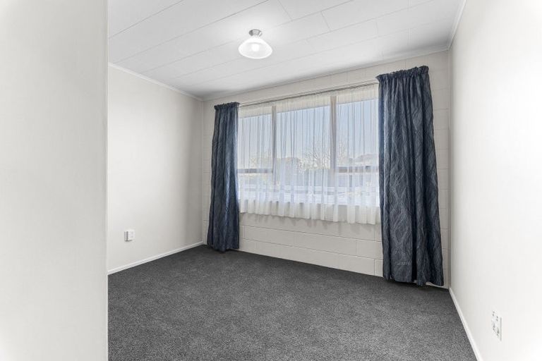 Photo of property in 10b Kauri Street, Inglewood, 4330
