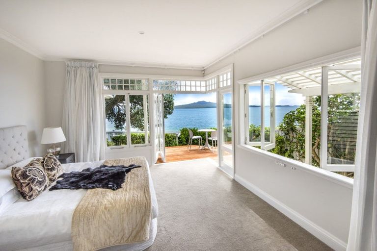 Photo of property in 52 Cheltenham Road, Devonport, Auckland, 0624