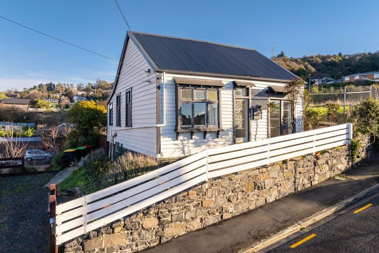 Photo of property in 7 Laing Street, Caversham, Dunedin, 9012