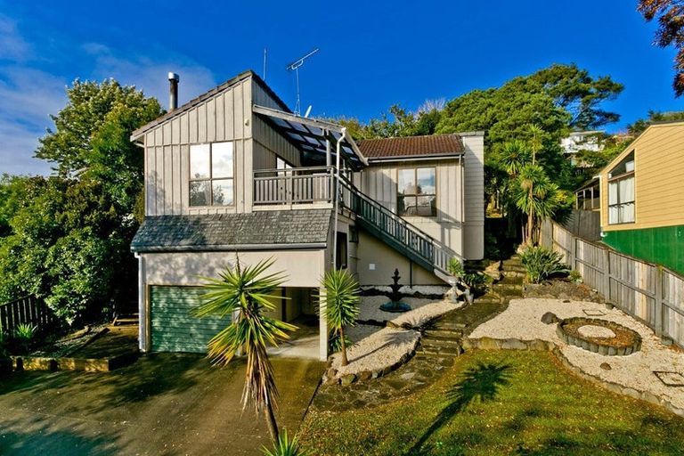 Photo of property in 81 Oaktree Avenue, Browns Bay, Auckland, 0630