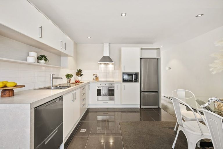 Photo of property in Altar Apartments, 62/120 Rintoul Street, Newtown, Wellington, 6021