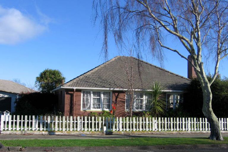 Photo of property in 41 Savage Crescent, West End, Palmerston North, 4412
