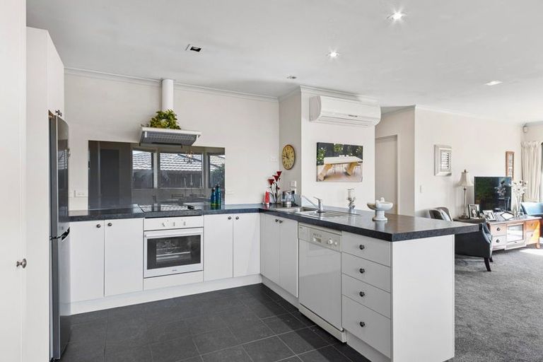 Photo of property in 3/49 Kerrs Road, Avonside, Christchurch, 8061