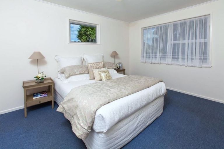 Photo of property in 14 Mchardy Place, Glenfield, Auckland, 0627