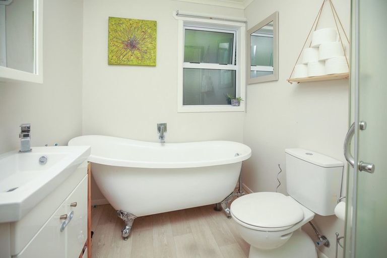 Photo of property in 61 Poaka Avenue, Dinsdale, Hamilton, 3204