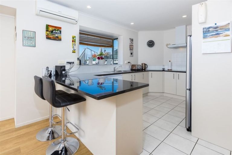 Photo of property in 6 Sandy Lane, Mangawhai Heads, Mangawhai, 0505