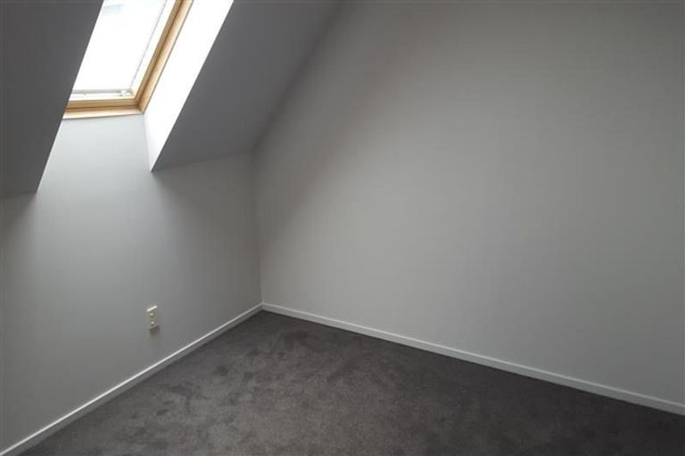 Photo of property in 2/105 Barbour Street, Waltham, Christchurch, 8011