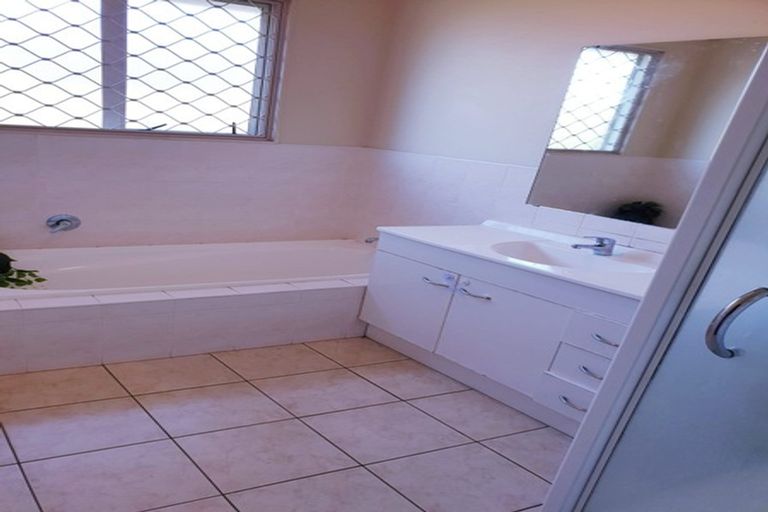 Photo of property in 159 Smales Road, East Tamaki, Auckland, 2013