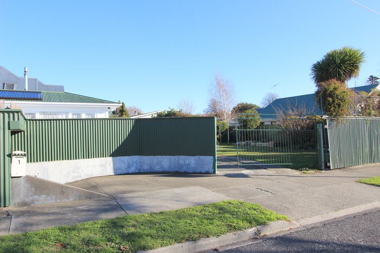 Photo of property in 1 Whitney Street, Blenheim, 7201