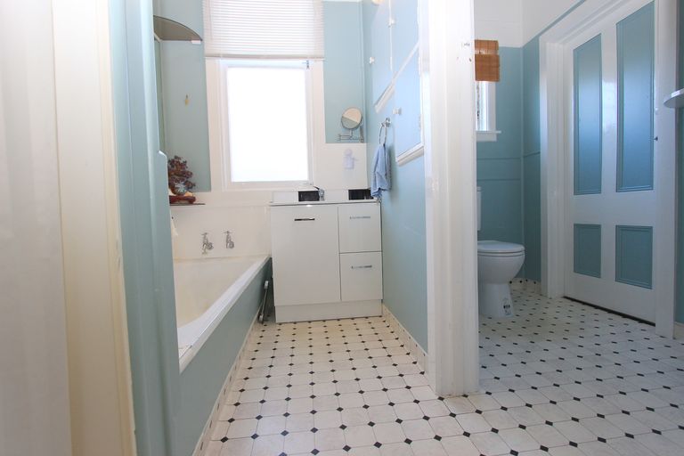 Photo of property in 1 Whitney Street, Blenheim, 7201