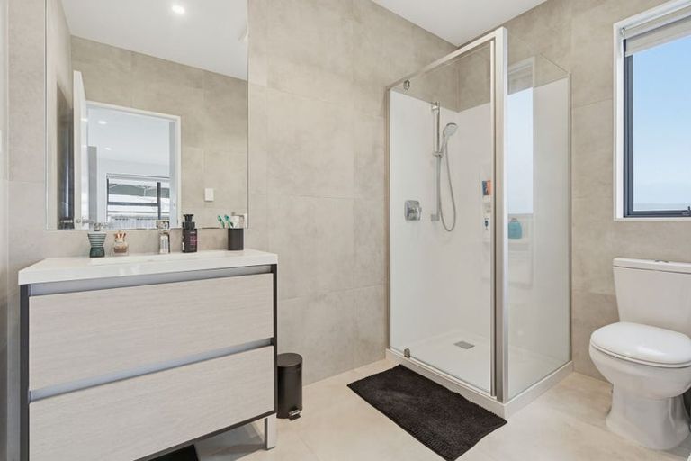 Photo of property in 30 Tyler Davies Drive, Red Beach, 0932