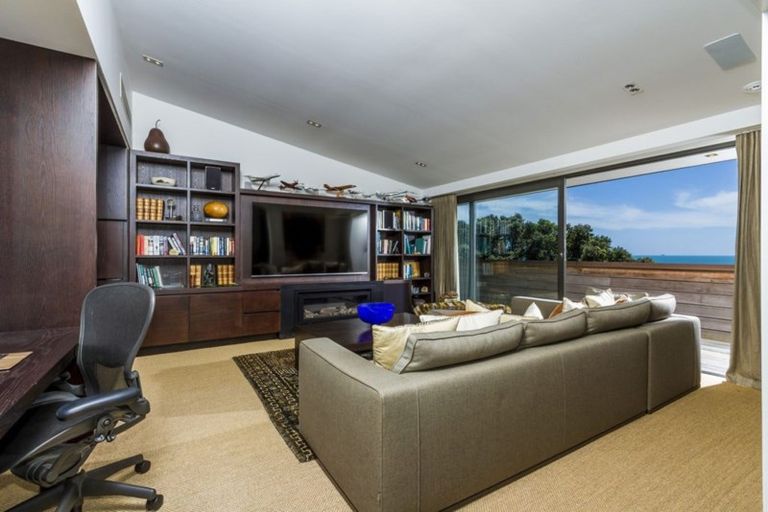 Photo of property in 1b Clifton Road, Hauraki, Auckland, 0622