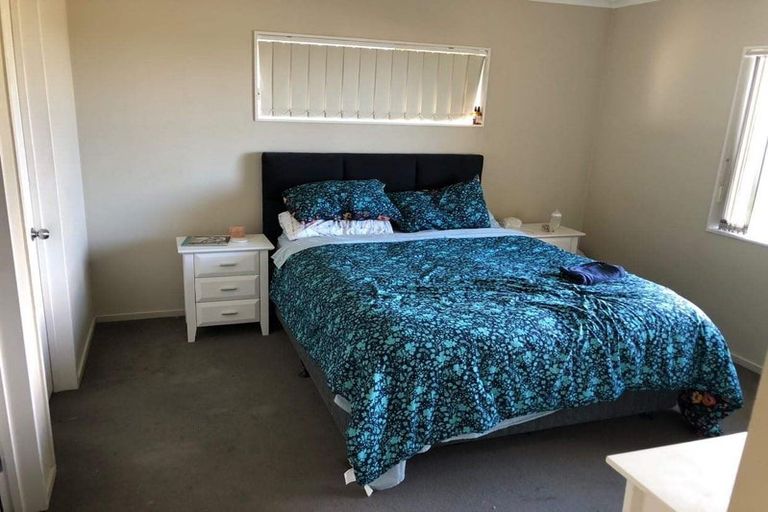 Photo of property in 3 Exotic Place, Massey, Auckland, 0614