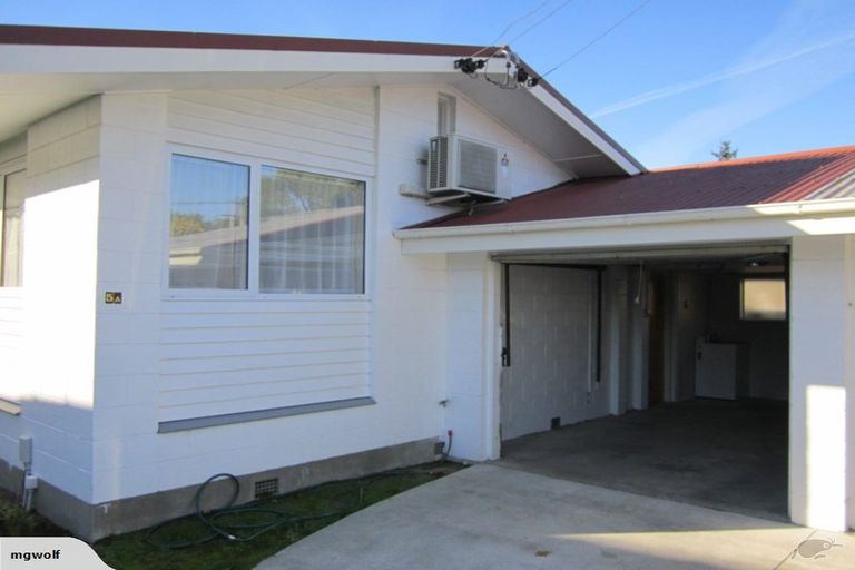 Photo of property in 1/5 Milnebank Street, Upper Riccarton, Christchurch, 8041