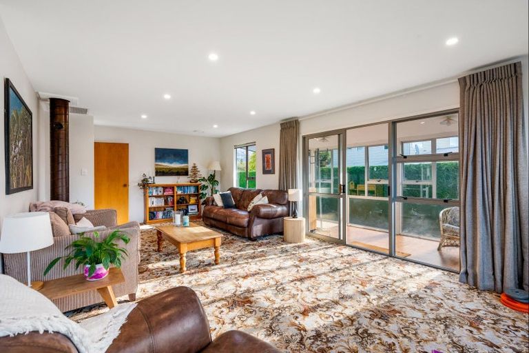 Photo of property in 140 Aubrey Road, Wanaka, 9305