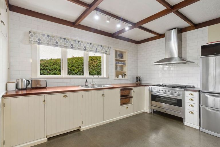 Photo of property in 10a Albert Road, Stepneyville, Nelson, 7010