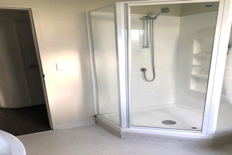 Photo of property in 630 Beach Road, Browns Bay, Auckland, 0630