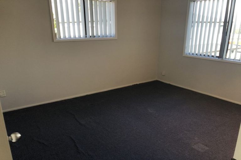 Photo of property in 13a Gifford Road, Papatoetoe, Auckland, 2025
