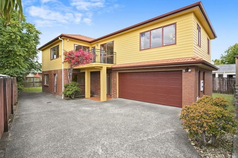 Photo of property in 79a Tiraumea Drive, Pakuranga, Auckland, 2010