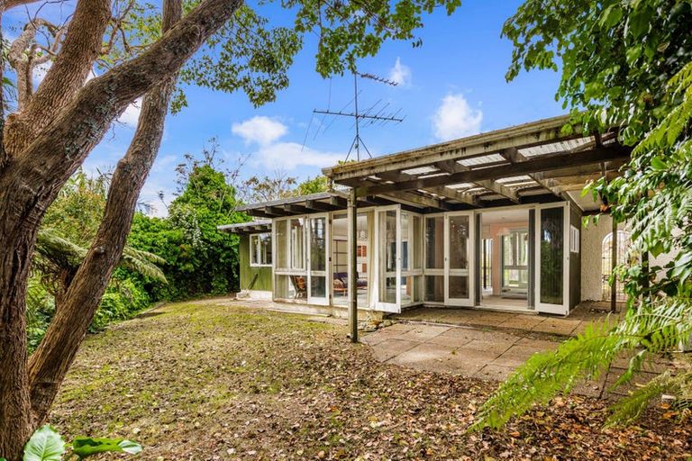 Photo of property in 81 Glamorgan Drive, Torbay, Auckland, 0630