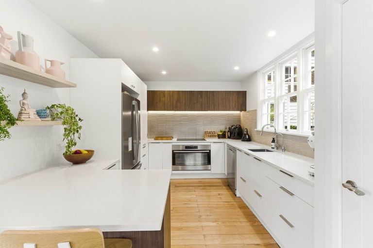 Photo of property in 53 Ravenswood Road, Saint Clair, Dunedin, 9012