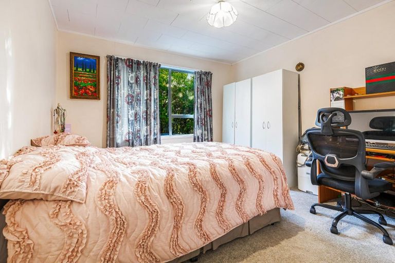 Photo of property in 10 Skyla Place, Massey, Auckland, 0614