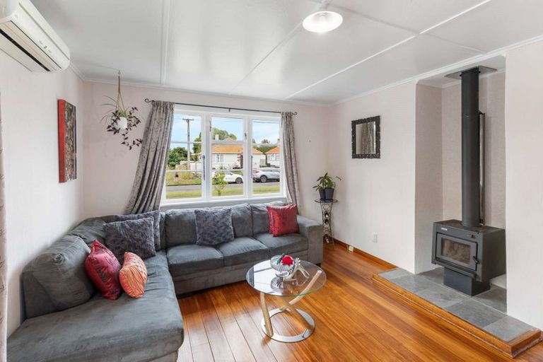 Photo of property in 15 Victory Place, Aramoho, Whanganui, 4500
