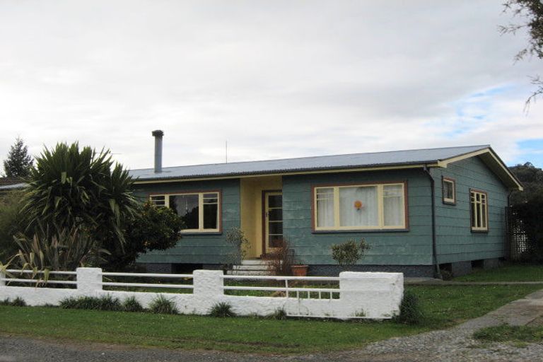 Photo of property in 6 Wadsworth Street, Takaka, 7110