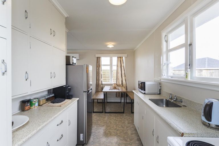 Photo of property in 11 Denbigh Place, Awapuni, Palmerston North, 4412