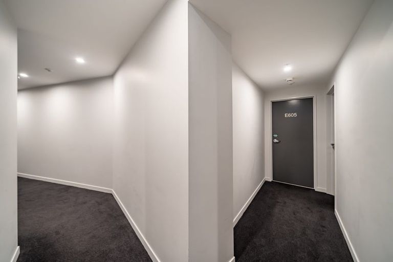 Photo of property in Pinnacle Apartments, E605/160 Victoria Street, Te Aro, Wellington, 6011