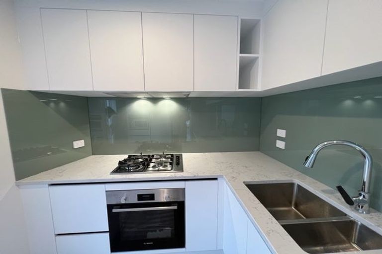 Photo of property in 311 Beach Haven Road, Birkdale, Auckland, 0626