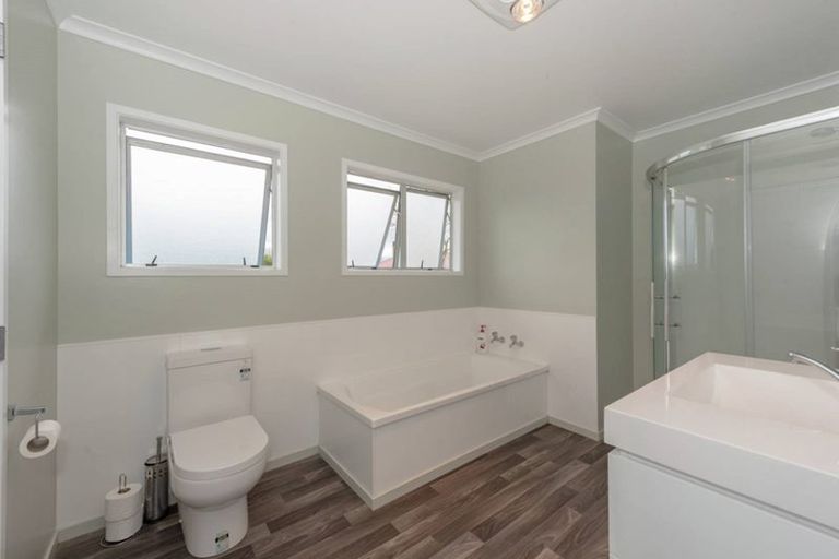 Photo of property in 14 Millar Street, Te Aroha, 3320