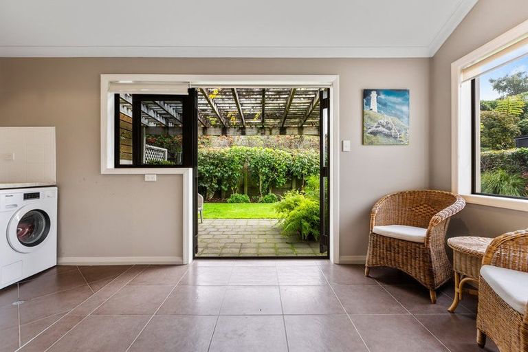 Photo of property in 4 Kororako Grove, Whalers Gate, New Plymouth, 4310