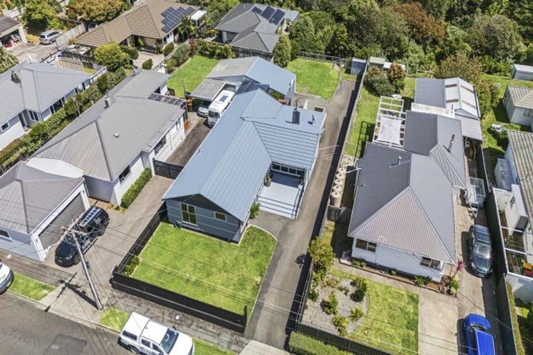 Photo of property in 17 Tainui Street, Welbourn, New Plymouth, 4312