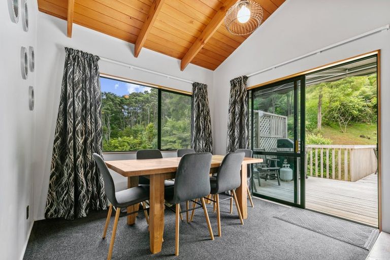 Photo of property in 2a Parklands Avenue, Swanson, Auckland, 0612