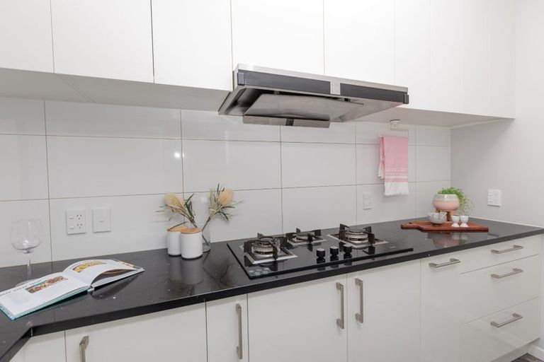 Photo of property in 46 Domett Street, Newlands, Wellington, 6037