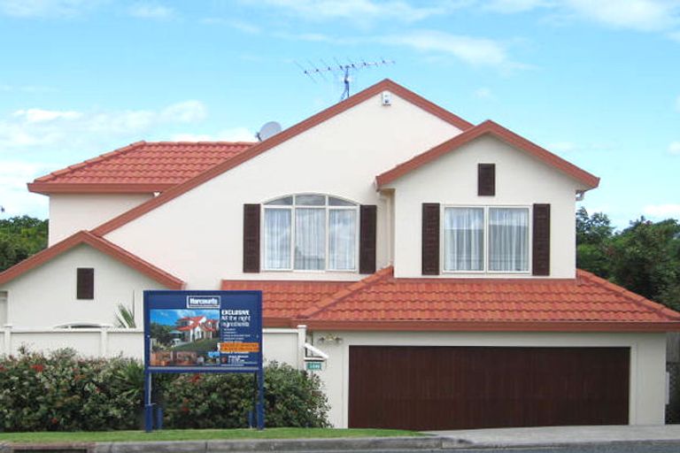 Photo of property in 38b Kowhai Road, Campbells Bay, Auckland, 0630