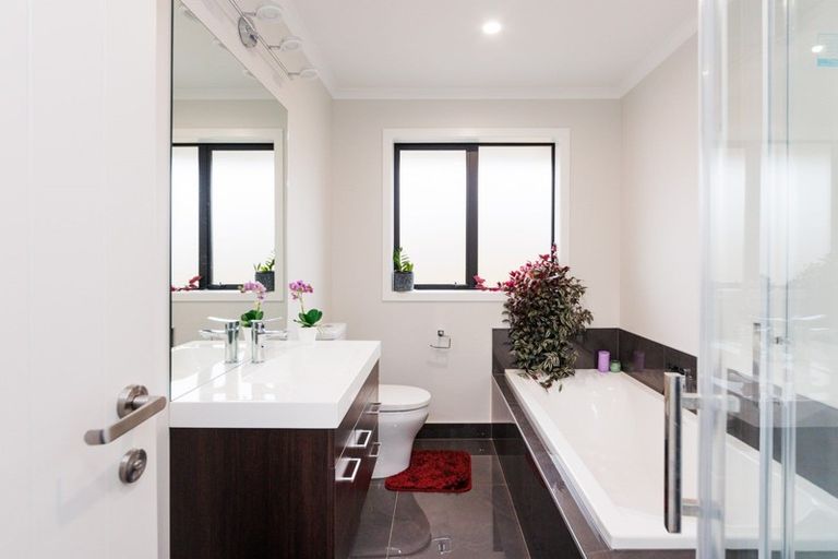 Photo of property in 6 Varsity Heights, Fitzherbert, Palmerston North, 4410