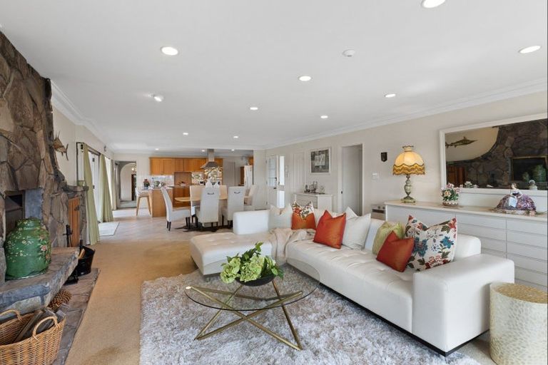 Photo of property in 30 Sanctuary Point, Sunnyhills, Auckland, 2010