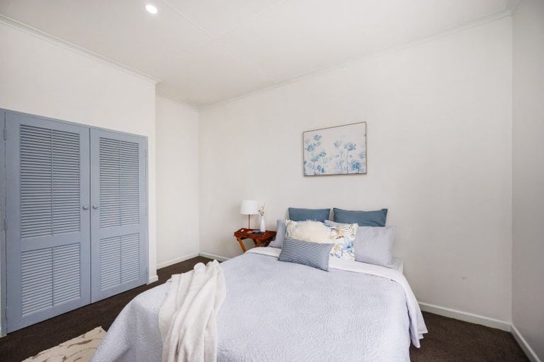 Photo of property in 996a Tremaine Avenue, Roslyn, Palmerston North, 4414