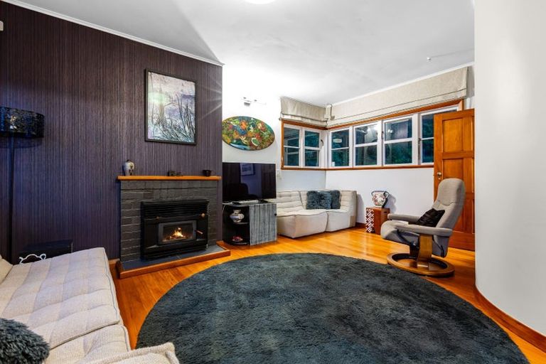 Photo of property in 7 Himalaya Crescent, Khandallah, Wellington, 6035