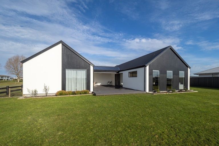 Photo of property in 2 Elm Tree Lane, Huntingdon, Ashburton, 7774