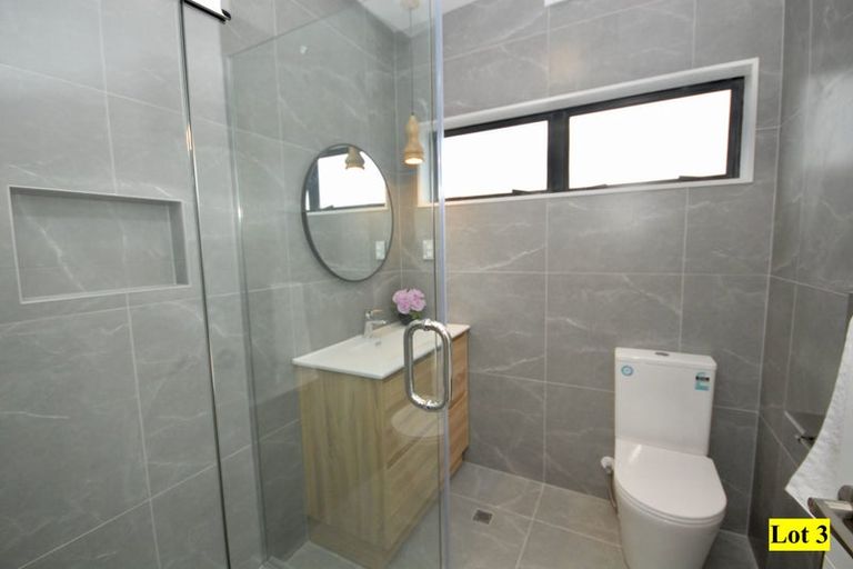 Photo of property in 123e Sunnynook Road, Forrest Hill, Auckland, 0620