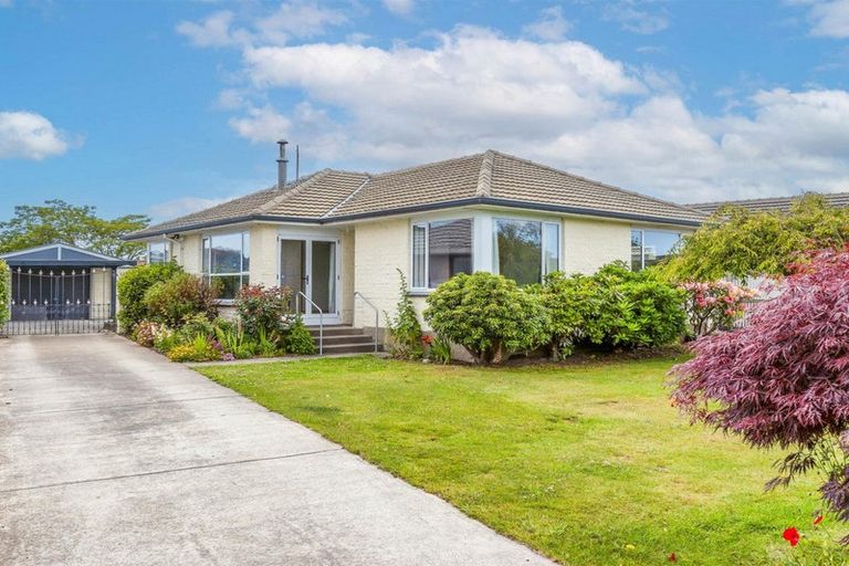 Photo of property in 23 Dunstan Crescent, Hornby, Christchurch, 8042