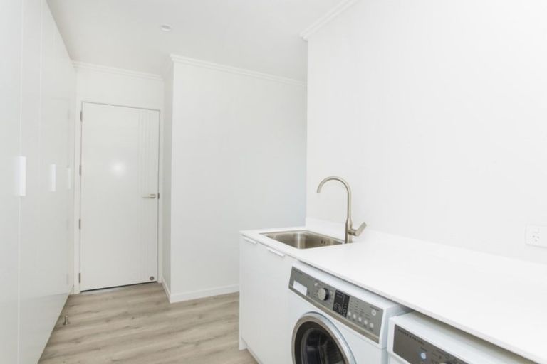 Photo of property in 82 Scarlys Way, Okitu, Gisborne, 4010