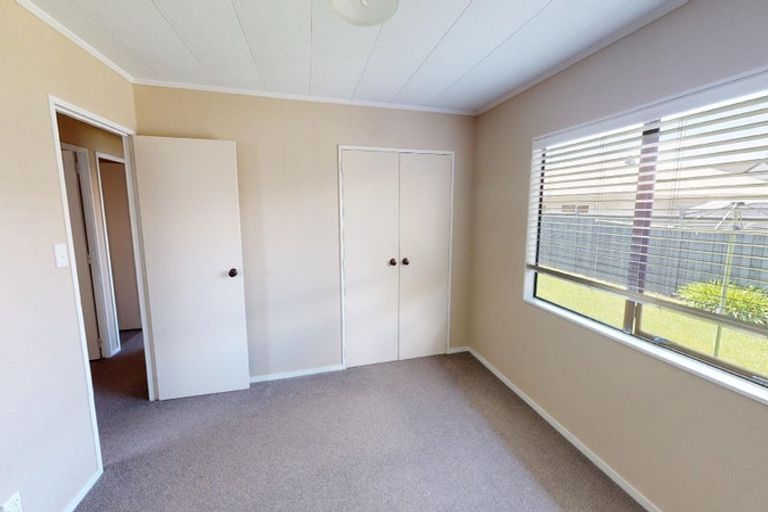 Photo of property in 126 Roberts Line, Kelvin Grove, Palmerston North, 4414